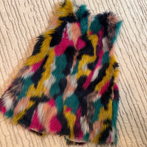 Charlotte Russe Multicolor Faux Fur Vest - Picture 5 of 5